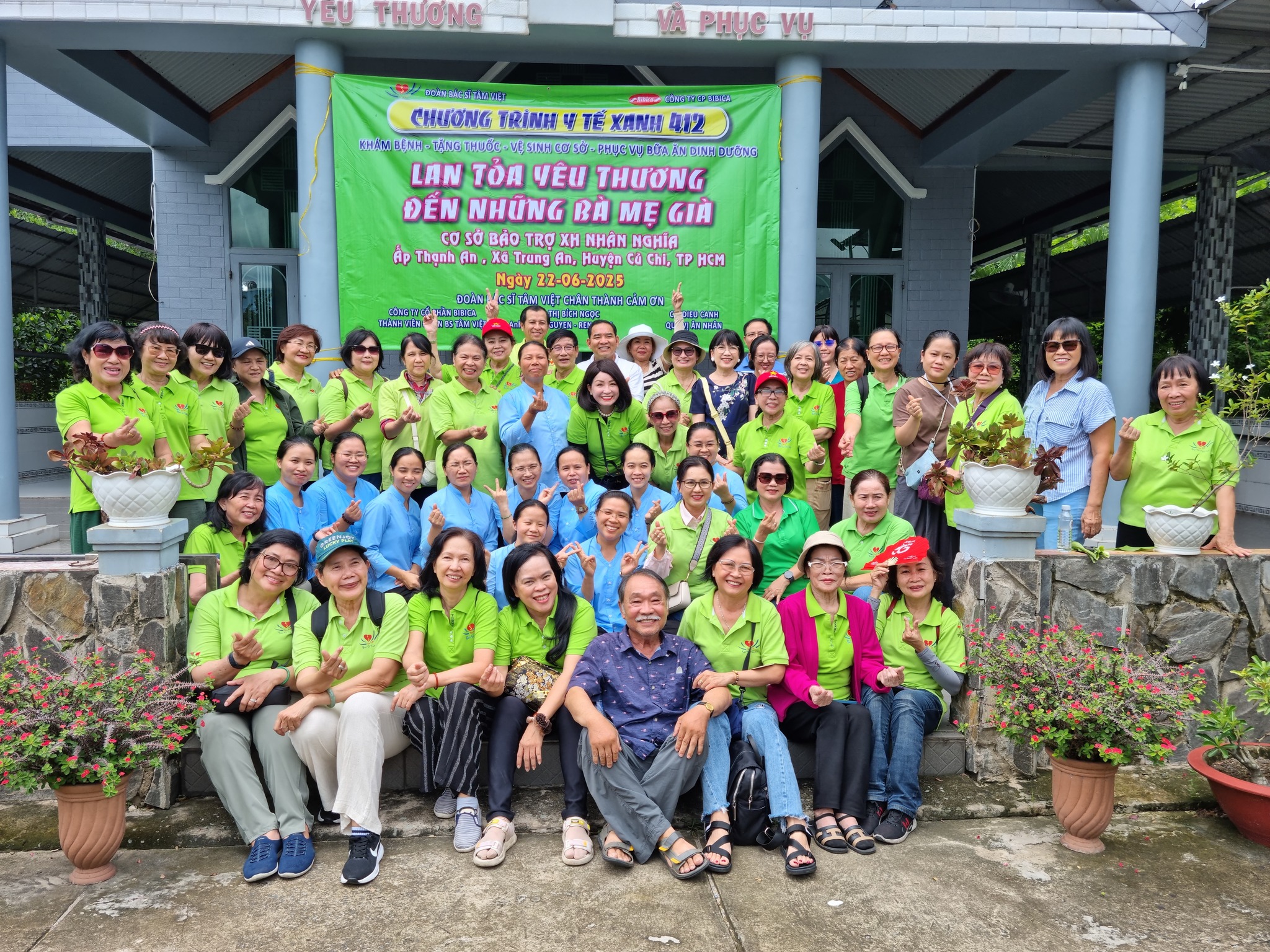 VIETNAT Cùng Lan Tỏa Yêu Thương Đến Những Bà Mẹ Già Tại Cơ Sở Bảo Trợ Xã Hội Nhân Nghĩa